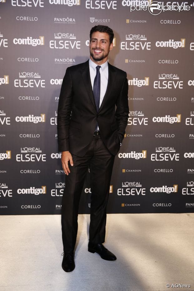 224402-caua-reymond-usou-um-terno-armani-620x0-2