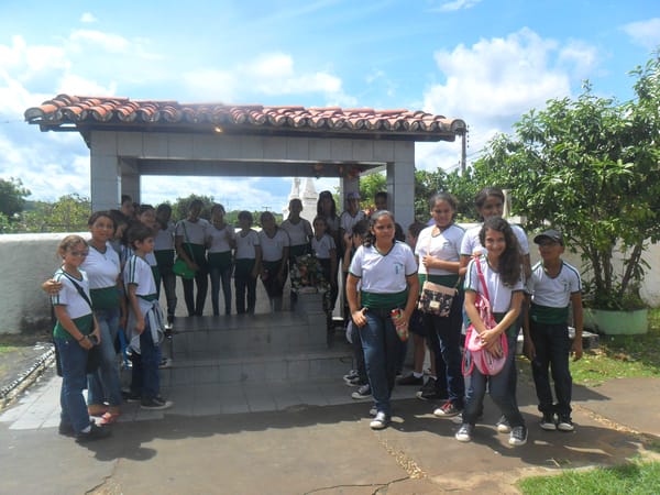 Alunos do Pitágoras II são homenageados pela instituição com a passagem do Dia do Estudante 5 SAM_8780