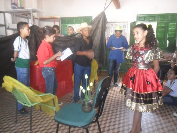 Alunos do Pitágoras II são homenageados pela instituição com a passagem do Dia do Estudante 62 SAM_8836