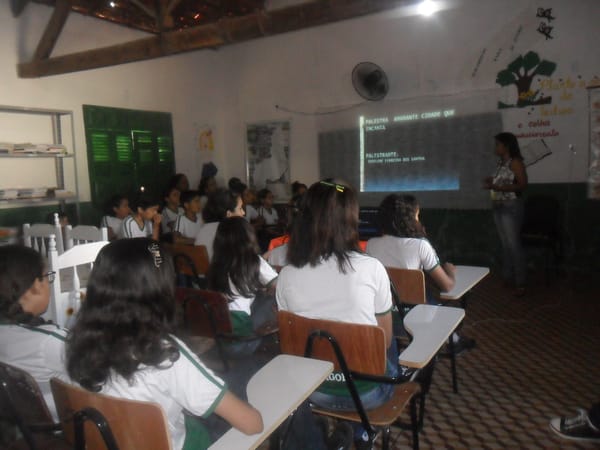 Alunos do Pitágoras II são homenageados pela instituição com a passagem do Dia do Estudante 33 SAM_8898