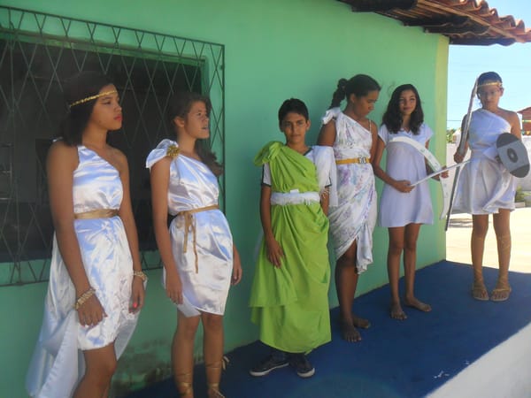 Alunos do Pitágoras II são homenageados pela instituição com a passagem do Dia do Estudante 17 SAM_8946