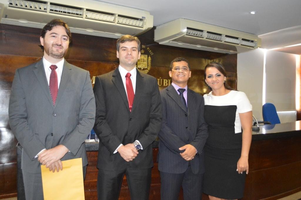 Novos Promotores de Justiça