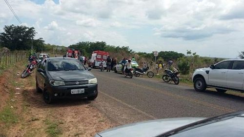 acidente em floriano 8c826ee50dd240ebedd03b796d9e7de9