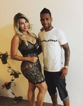 mulher-alex-teixeira-2