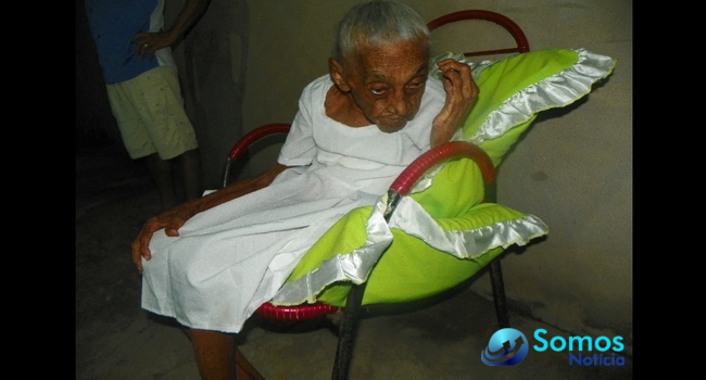 Mamãe Júlia 106 anos comunidade tapera aniversário