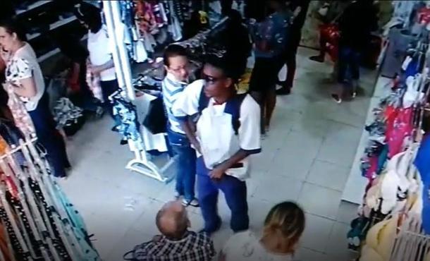 bandido armado segurança baleado em loja de teresina
