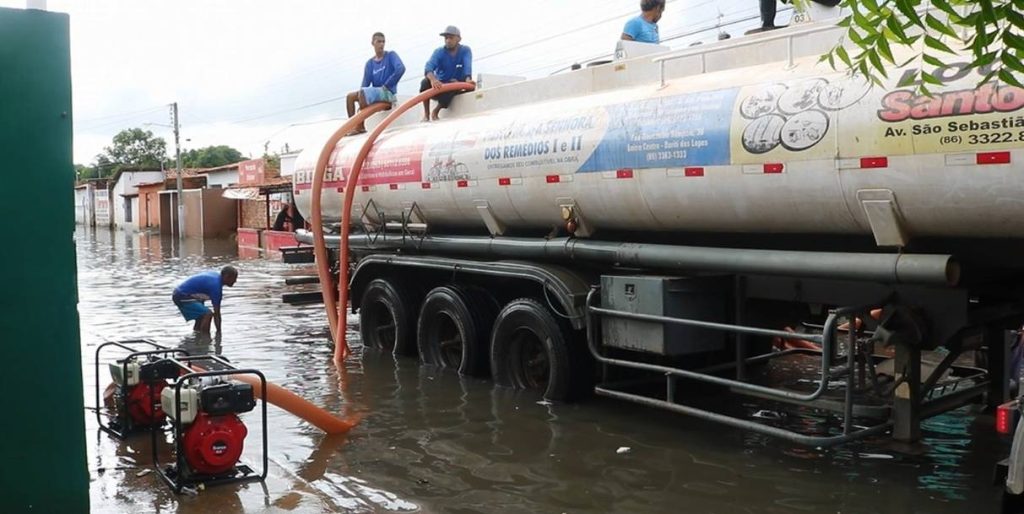 Famílias desabrigadas no litoral do Piauí parnaíba ilha grande