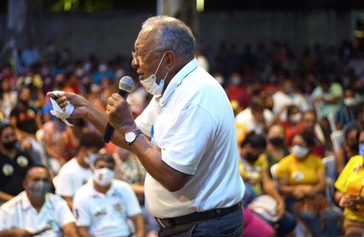 Dr. Pessoa novo prefeito de teresina
Em mensagem de Natal, Dr. Pessoa promete justiça social: "Dias melhores virão", disse ele