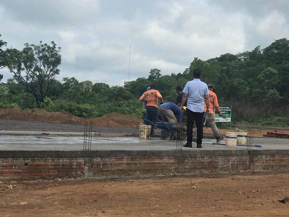 Prefeitura inicia construção da praça multieventos de Amarante com área de lazer