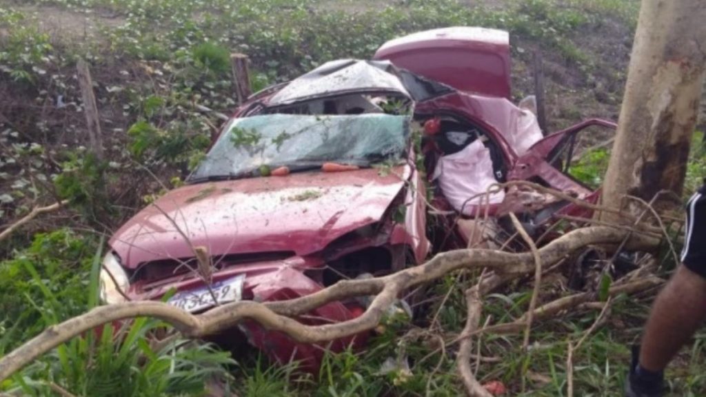 Acidente em rodovia do Maranhão deixou uma família morta.