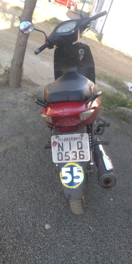 dupla de assaltantes moto amarante