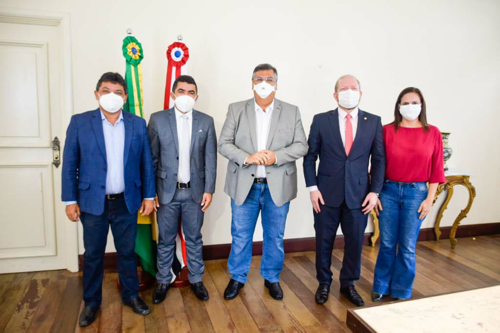 Com Adelbarto e Othelino Neto, Flávio Dino anuncia investimentos para São Francisco do Maranhão