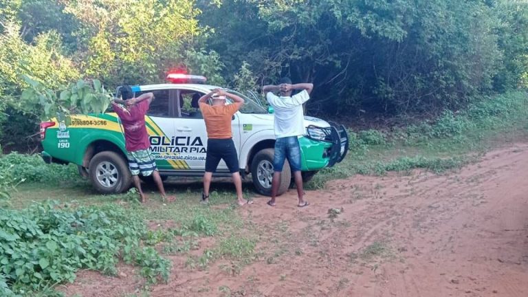 Trio é preso no Piauí por tráfico de droga; mulher é flagrada com 38 cápsulas de cocaína nas partes íntimas