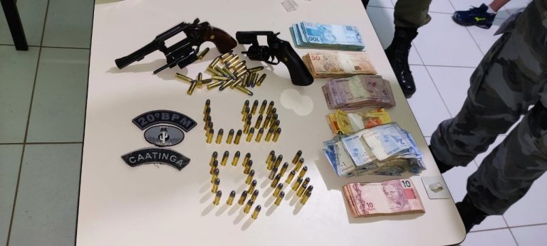 Polícia prende trio durante operação no Piauí e apreende armas de fogo, vasta munição e dinheiro