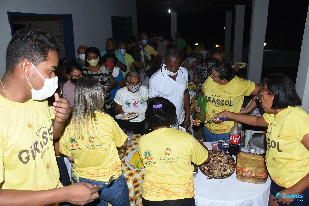 idosos girassol litoral confraternização