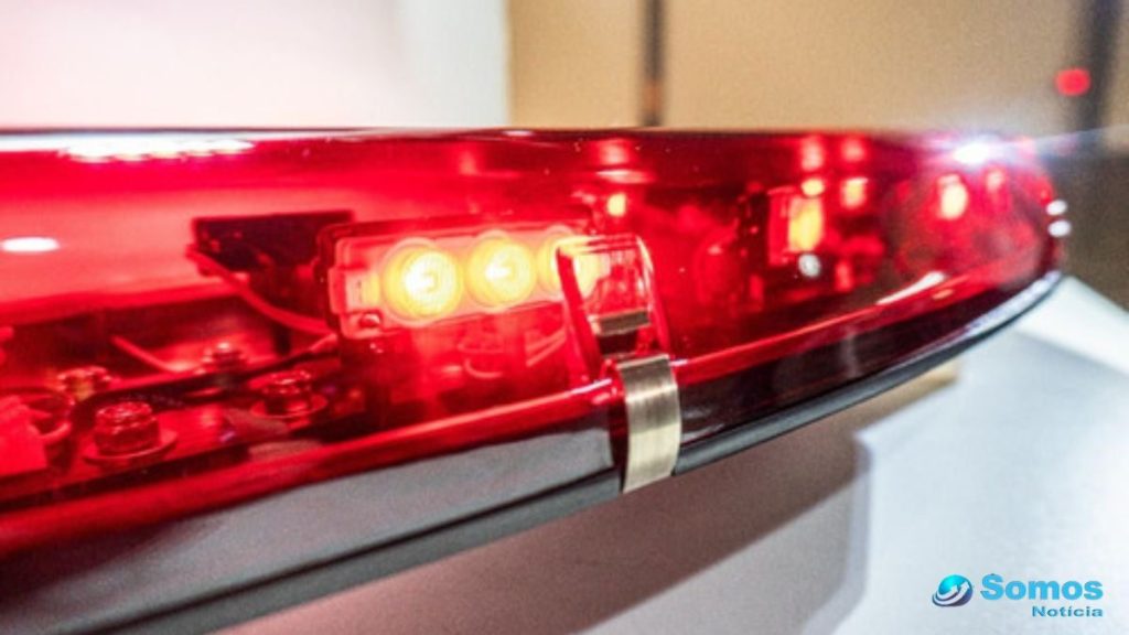 Viaturas da Polícia Militar em Pirassununga durante investigação de crime