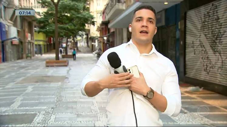 Ciclista não se intimida com câmera ligada e tenta assaltar repórter da Record TV