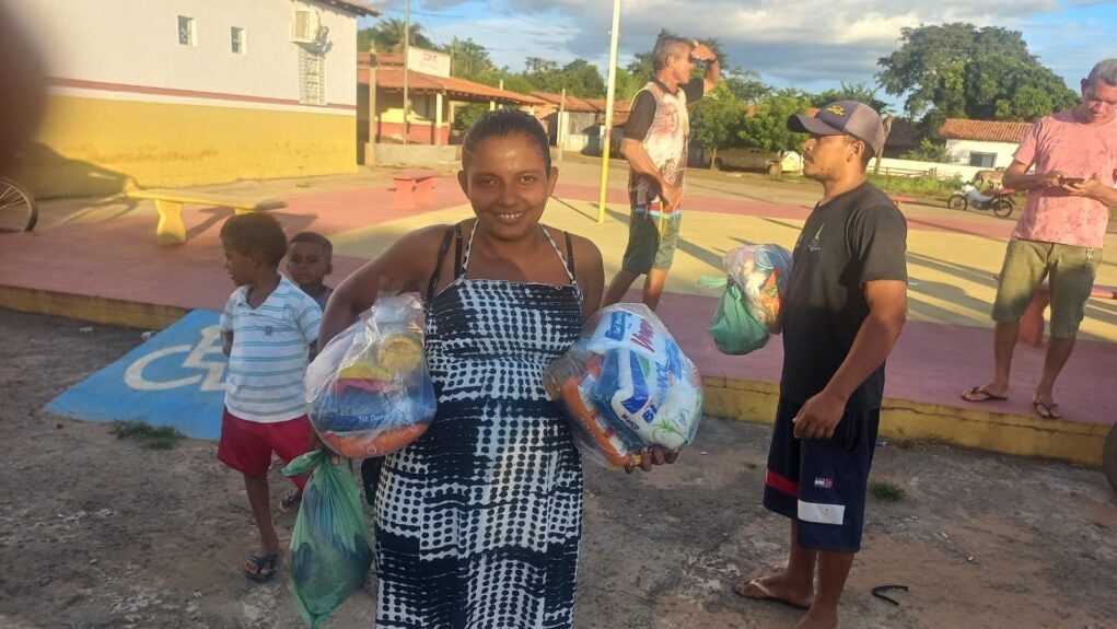 Prefeitura de São Francisco do MA inicia ação social da Semana Santa com entrega de 700 cestas básicas e 700 kg de peixes