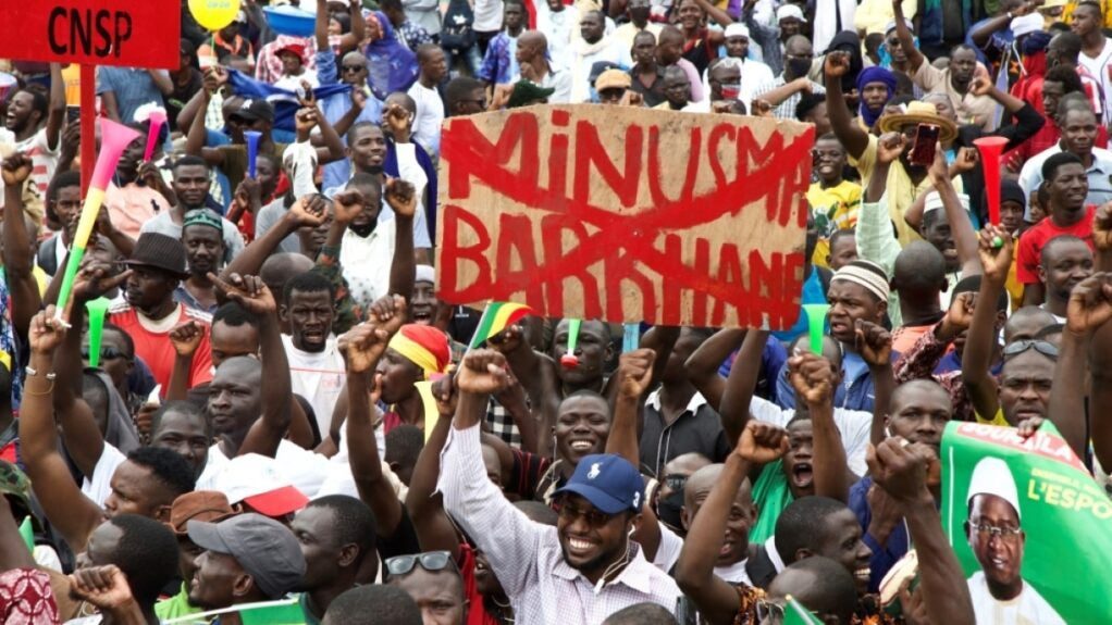 'Golpe fatal': rebeldes do Mali advertem contra saída de forças de paz da ONU
