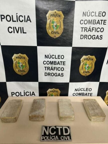 Mulher é presa com 4 kg de crack dentro de mochila no Ceará