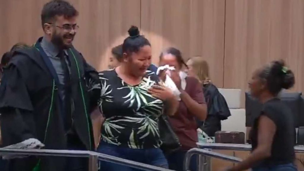 Em Picos, Tribunal do Juri decide por absolvição de mulher que matou cunhado para proteger irmã 2 Tribunal do Juri decide por absolvição de mulher que matou cunhado para proteger irmã