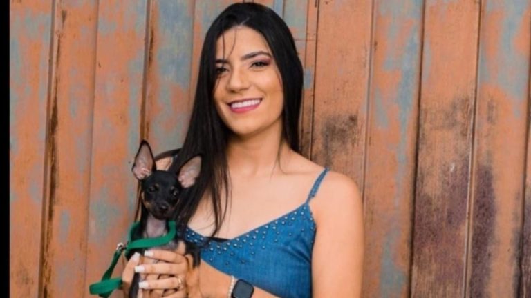 Assistente social morre atropelada ao tentar resgatar cachorro em Santa Cruz do Piauí