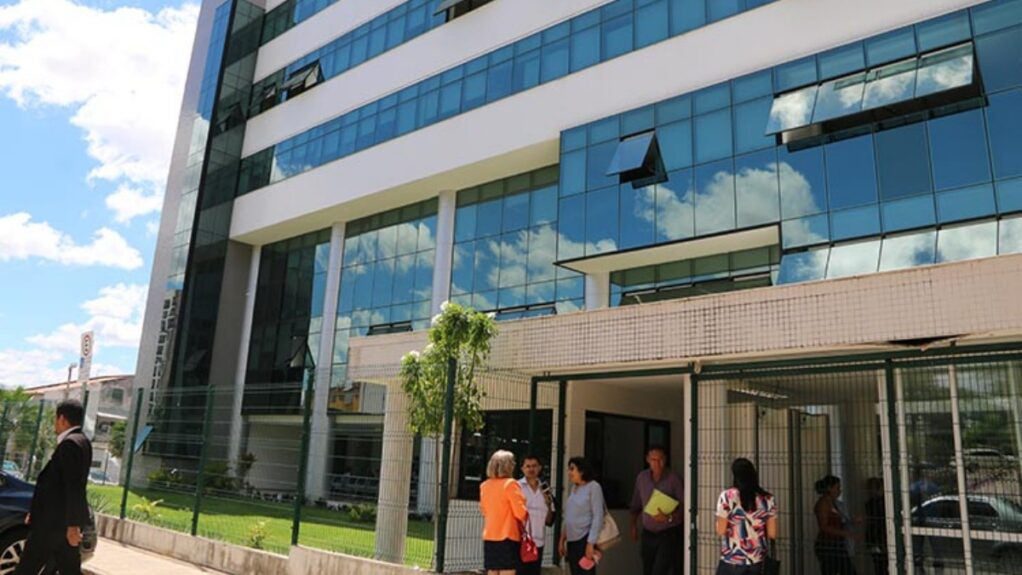 Ex-funcionário vai enfrentar Tribunal do Juri em Teresina por morte de gerente 1 ex funcionario vai ao tribunal do juri apos morte de gerente de empresa