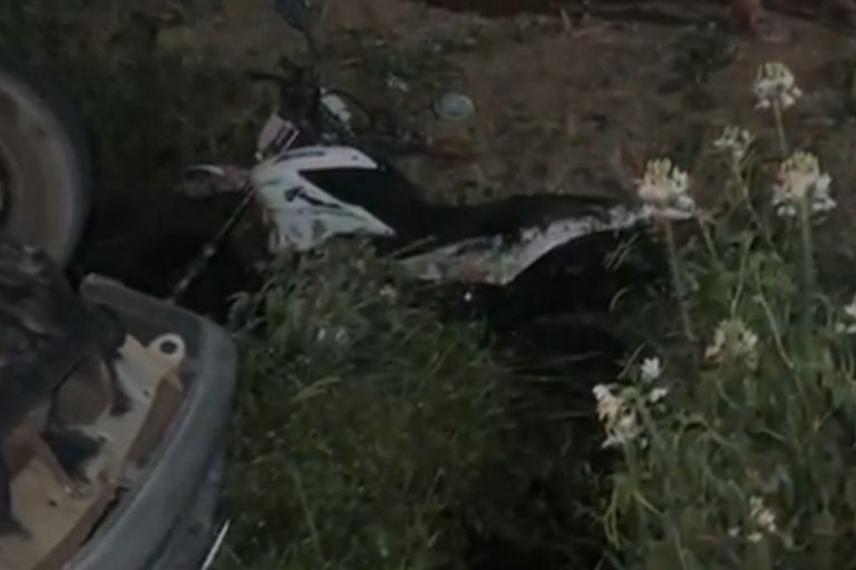 Colisão entre automóvel e moto deixa duas pessoas feridas próximo a Fronteiras