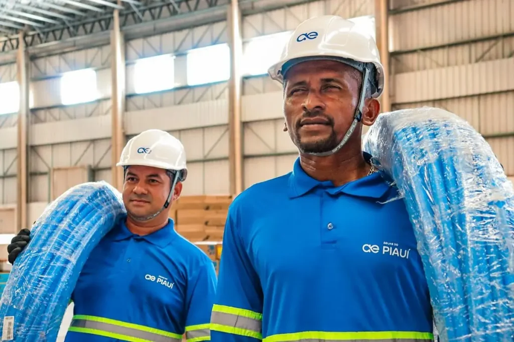 Técnico da Águas do Piauí verifica sistema de distribuição de água para o Carnaval 2026 no Piauí