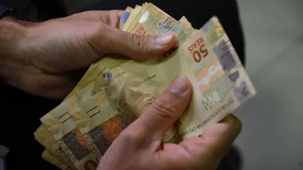 Pagamento do abono salarial PIS/Pasep 2026 inicia