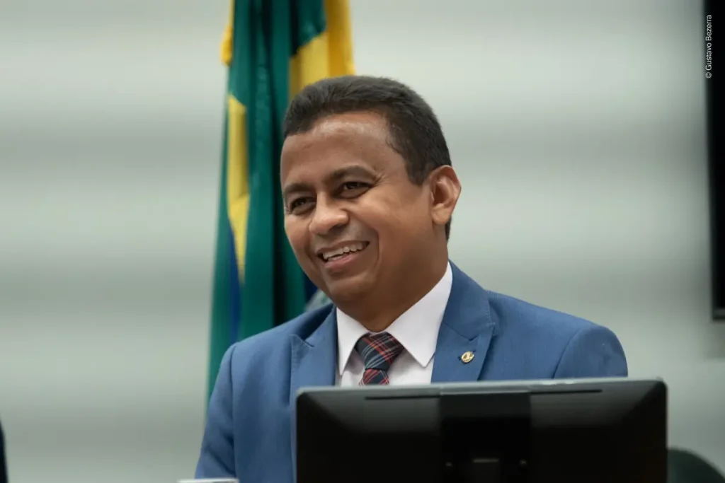 Fachada da Universidade Federal do Piauí (UFPI), campus Amílcar Ferreira Sobral em Floriano, onde será implantado o novo curso de medicina.