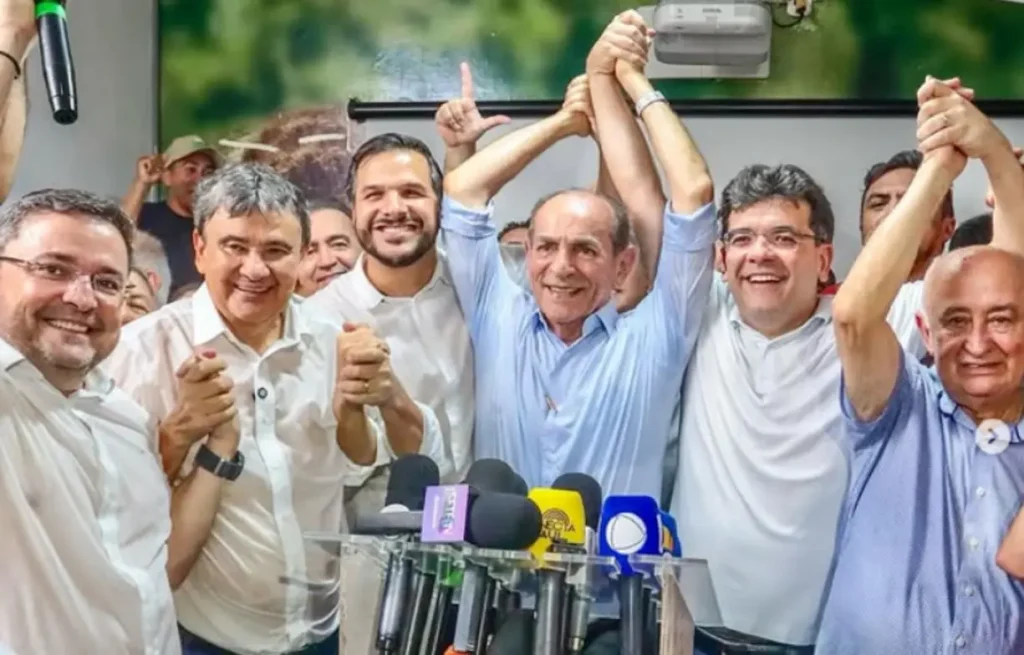 Wellington Dias anuncia chapa completa para 2026: Rafael e Washington pela reeleição 7 Ministro Wellington Dias em coletiva de imprensa anunciando a chapa eleitoral para o governo do Piauí.