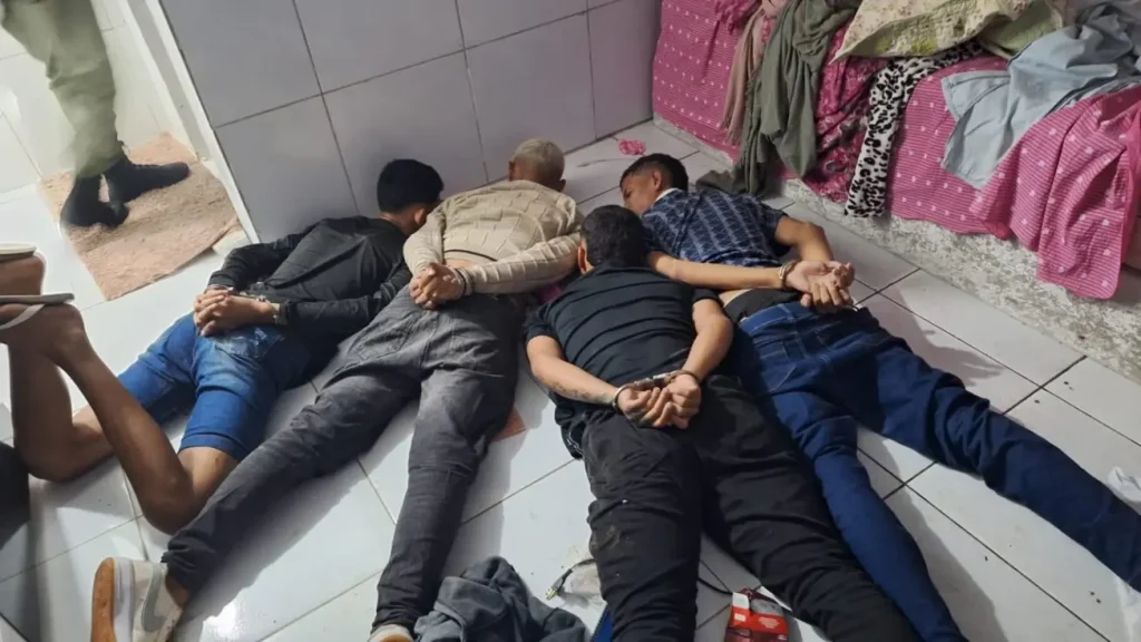 Policiais militares prendem quatro suspeitos de assalto e sequestro em residência na Vila Bandeirantes II, Teresina, após resgate de vítimas.