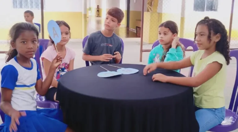 Escola Bernardino Viana promove gincana em São Francisco do MA para celebrar o Dia do Livro Infantil e o Dia de Tiradentes