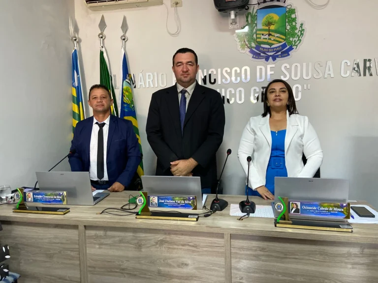 Câmara de Pajeú do Piauí aprova dez decretos e concede títulos de cidadão