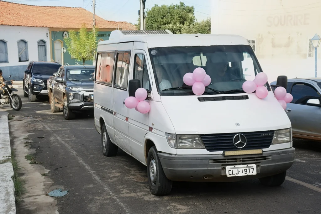 DSC 32002