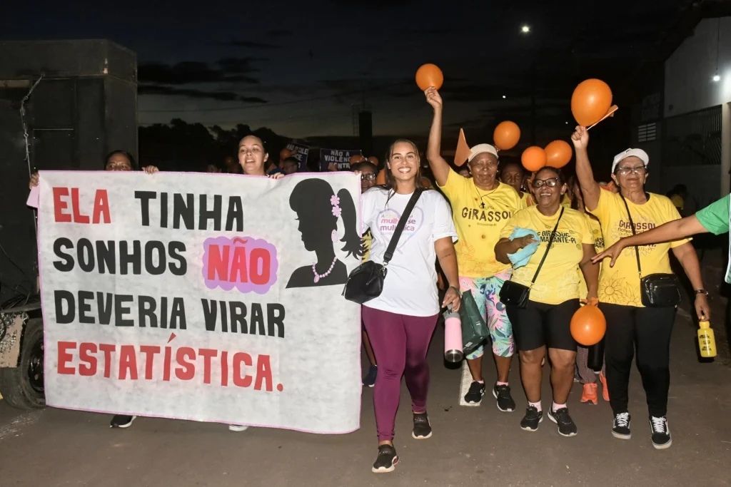 Prefeitura de Amarante assina ordens de serviço e garante R$ 3 milhões em investimentos para o Novo Amarante 27 DSC 38442