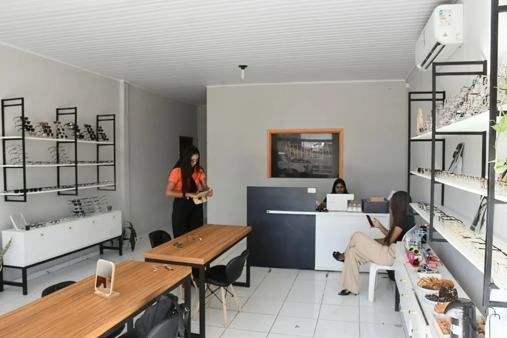 ArthBella Ótica abre primeira filial em Amarante com atendimento especializado em saúde ocular 9 DSC 39702