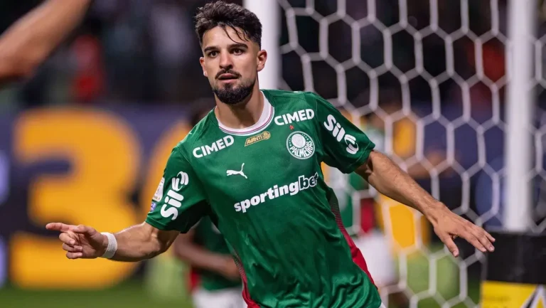 Palmeiras e Santos empatam em 1 a 1 com gol anulado pelo VAR no Brasileirão