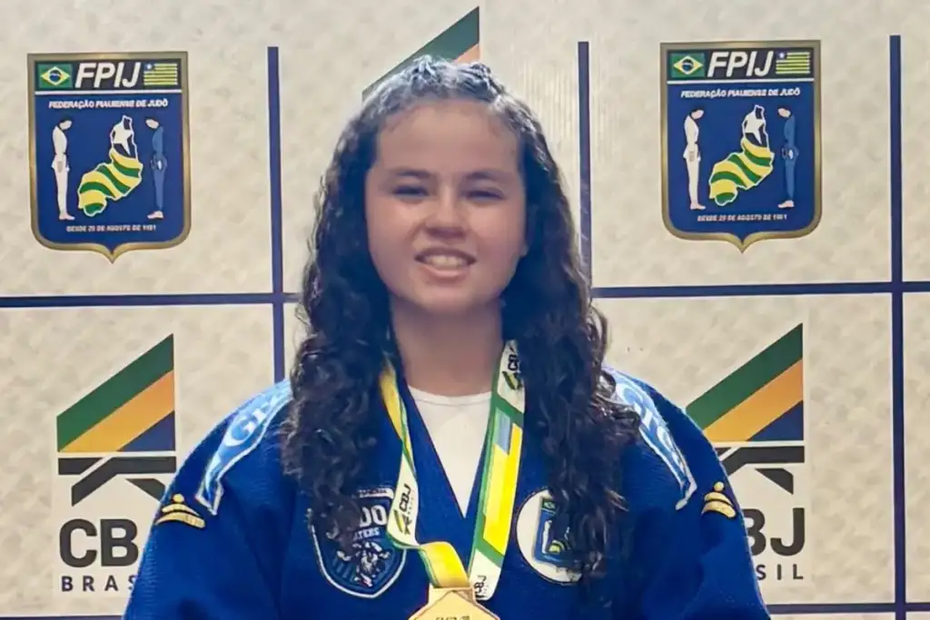 Judoca ana júlia conquista título estadual: Ana Júlia campeã piauiense de judô em Teresina