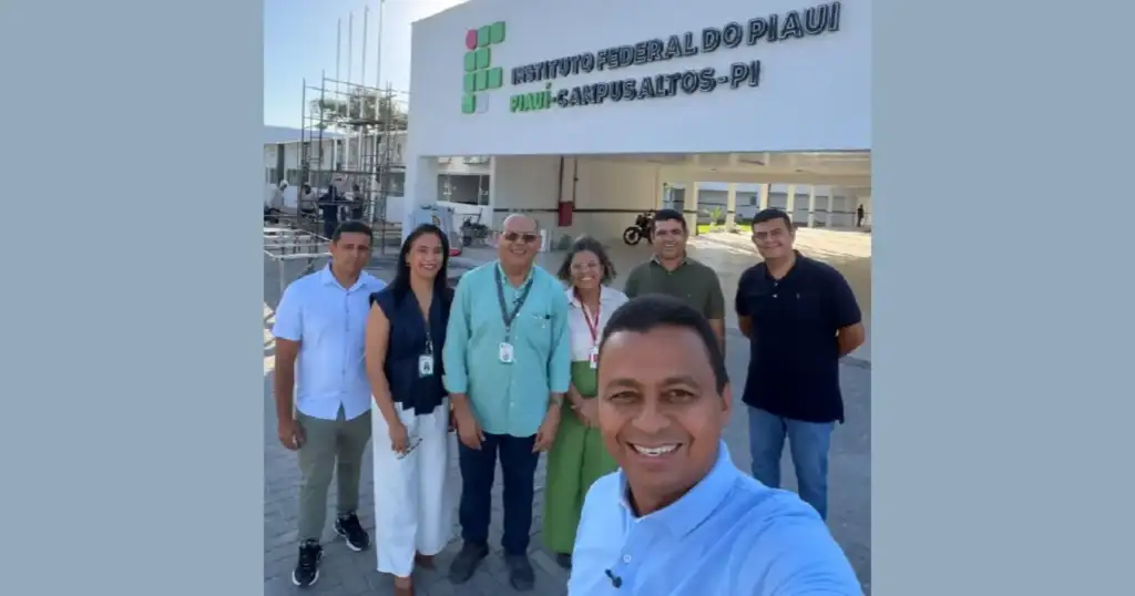 Campus ifpi altos inauguração: Deputado Dr Francisco e reitor vistoriando campus IFPI Altos