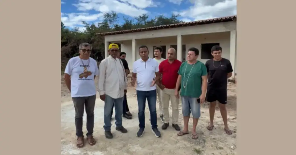 Primeira ubsi do piauí: Deputado Dr. Francisco vistoria obra UBSI Piauí