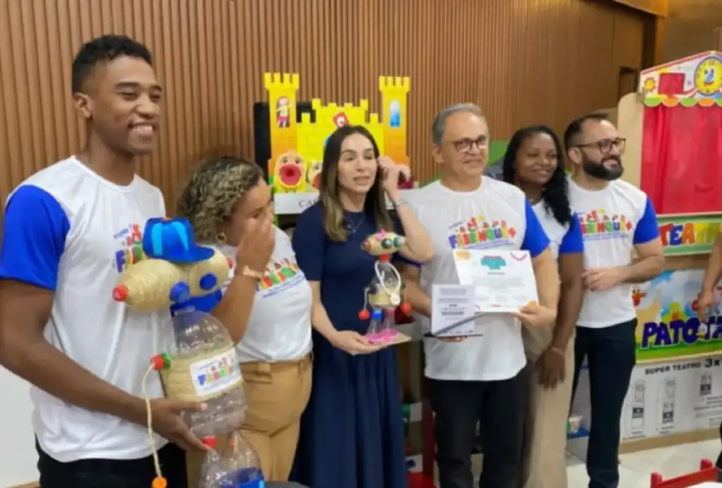 Regeneração premiada primeira infância: Representantes de Regeneração recebem prêmio boas práticas primeira infância