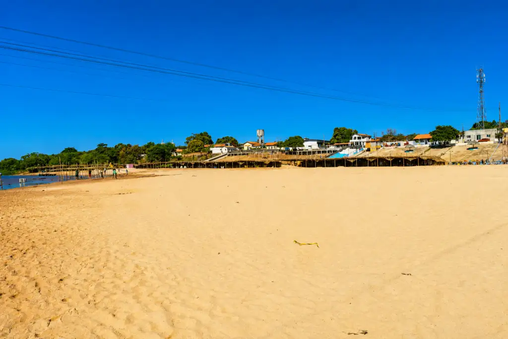 Festival de verão 2026 são francisco do maranhão: Prainha do Rio Parnaíba com estruturas para Festival de Verão.