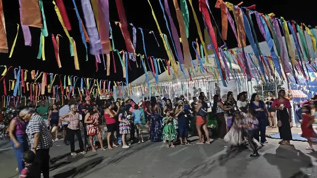 Crianças e famílias celebram Arraiá Gente Miúda em Amarante