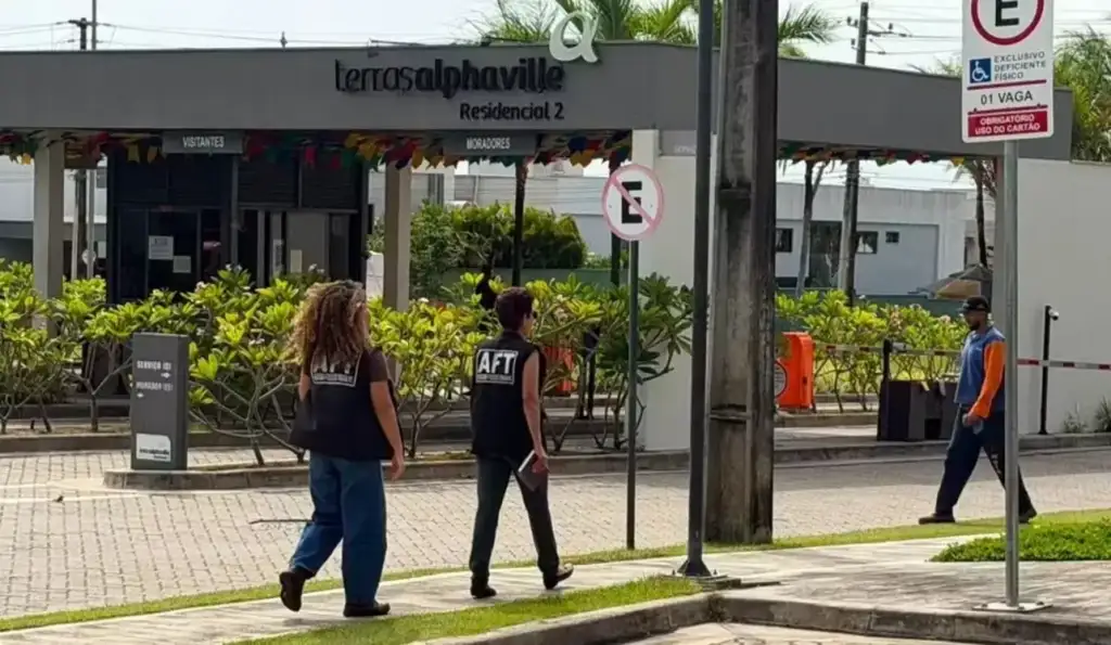 Piauiense resgatada em condomínio de luxo: Auditores do Trabalho em condomínio de luxo de Fortaleza