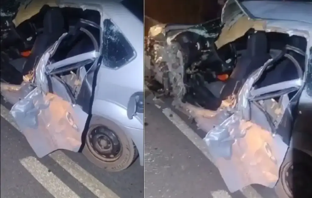 Colisão na br-402 em luís correia: Carro destruído após colisão frontal BR-402 Luís Correia