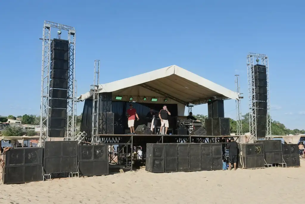 Abertura do festival de verão 2026 são francisco do maranhão: Palco do Festival de Verão em São Francisco do Maranhão