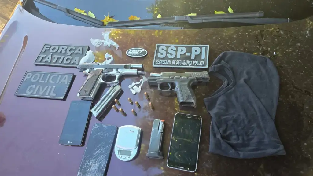 Presos por homicídio e tráfico em regeneração: Armas, drogas e celulares apreendidos em operação policial Regeneração