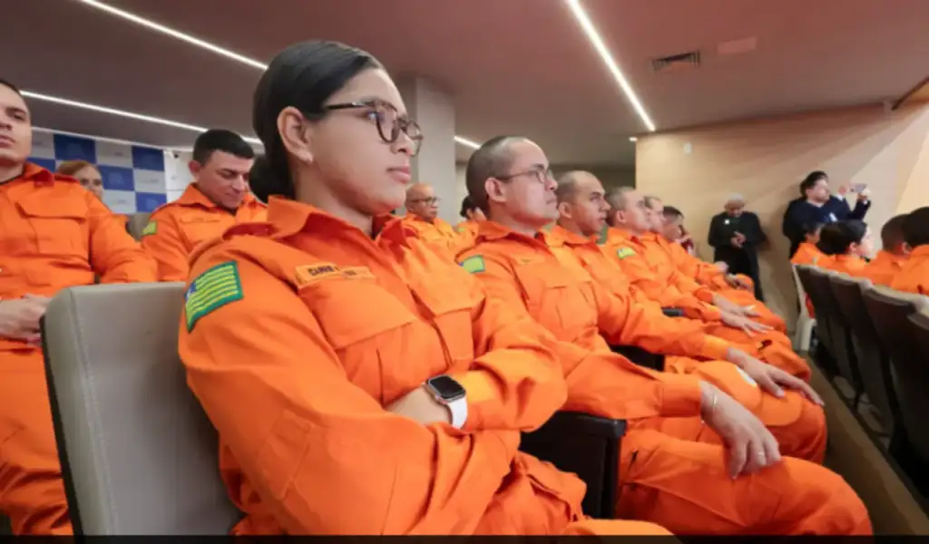 Homenagem ao corpo de bombeiros do piauí: Bombeiros do Piauí em homenagem na Assembleia Legislativa